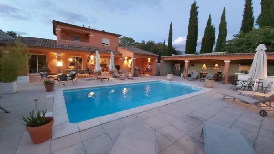 Villa Catharina ลอร์เกส ภายนอก รูปภาพ